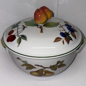 Royal Worcester Evesham Vale Covered Casserole Dish 6.5" Round Made In England‎